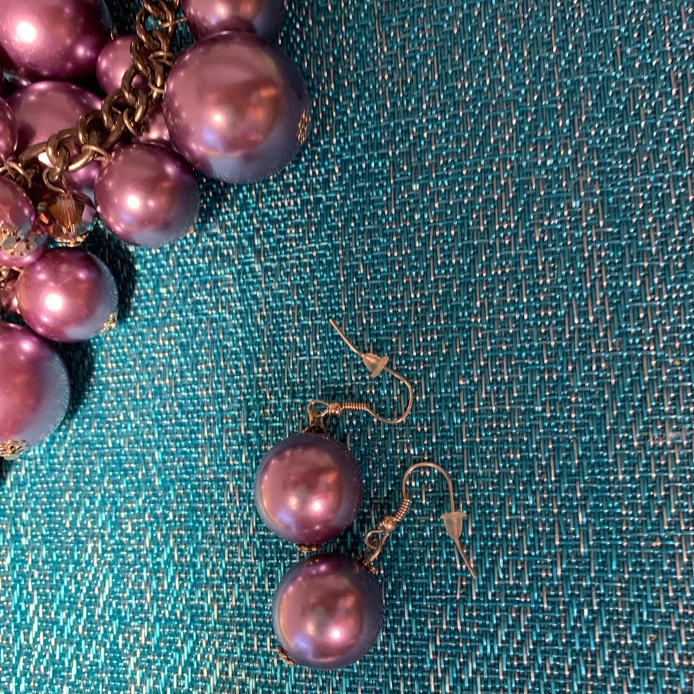 Joan Rivers lavender bubble necklace with earrings to match - Picture 8 of 9